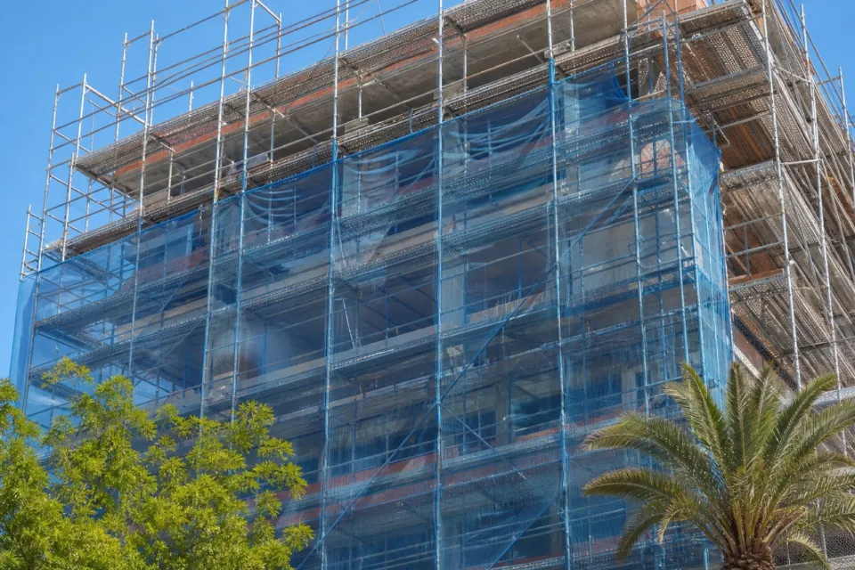 Villa en construcción con vistas panorámicas al mar en Marbella