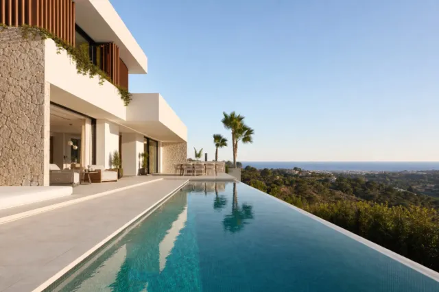 Villa en construcción con vistas al mar en Estepona — photo 2