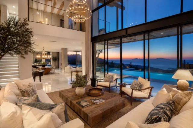 Villa contemporánea con vistas al mar en Malaga — foto 2